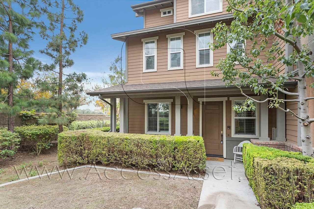 361 Flyers Ln - Photo 4 of 37