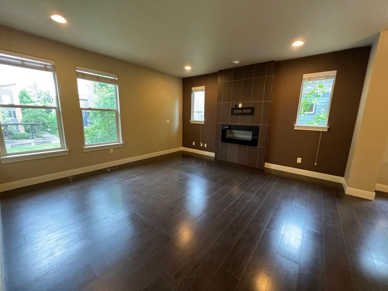 14265 Sw Burlwood Ln - Photo 2 of 17