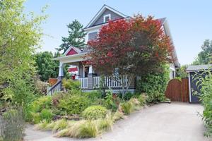 featured image of 4418 Ne 11th Ave