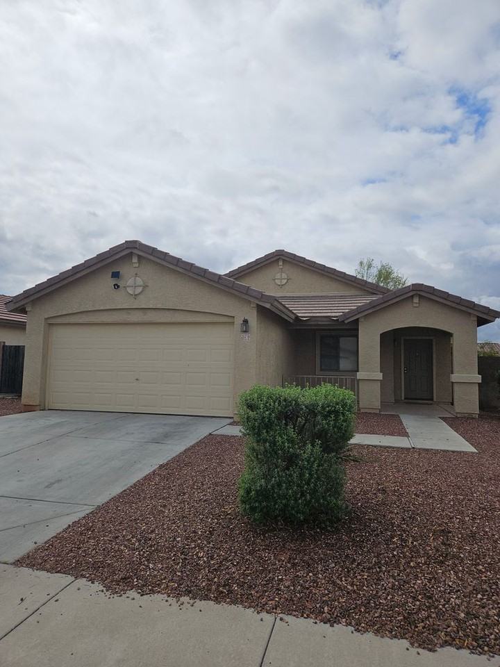 25719 W St Charles Ct - Photo 5 of 27