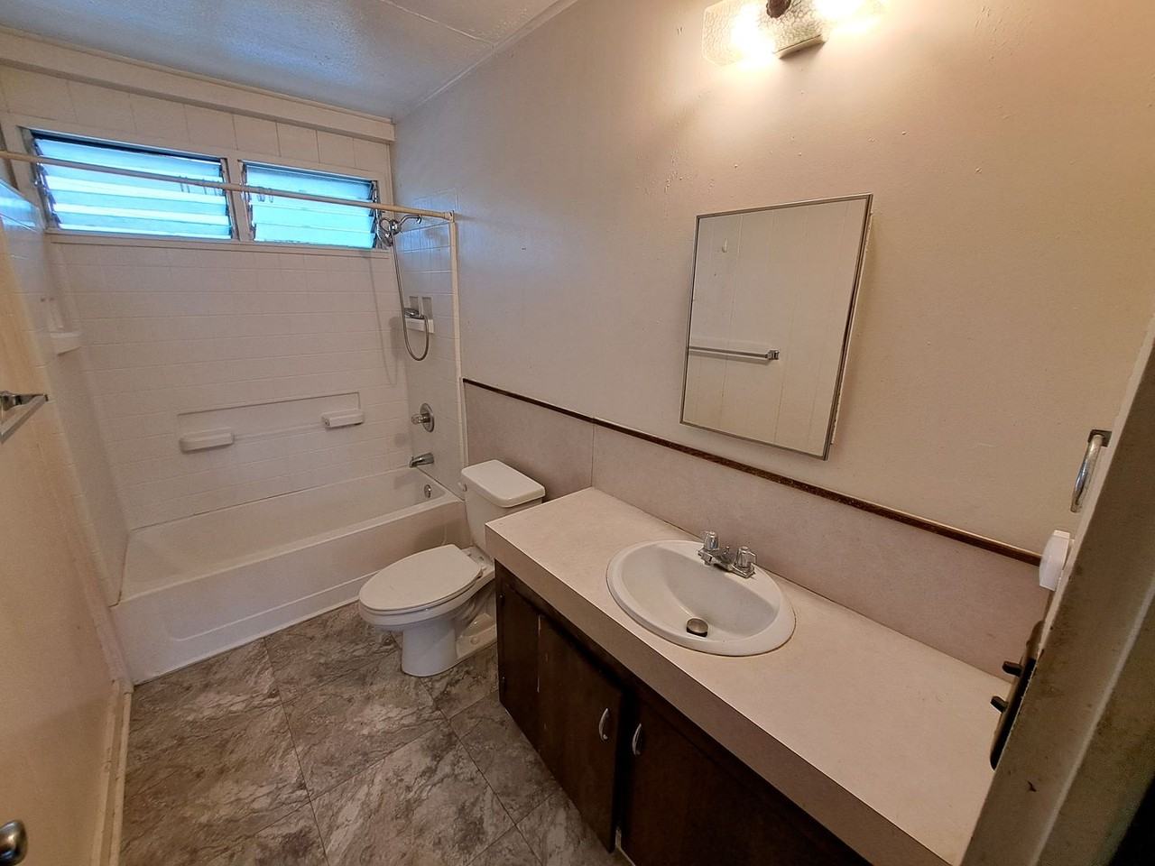 963 Kilauea Ave #209 - Photo 3 of 3