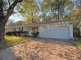 featured image of 2910 E Monroe Ter