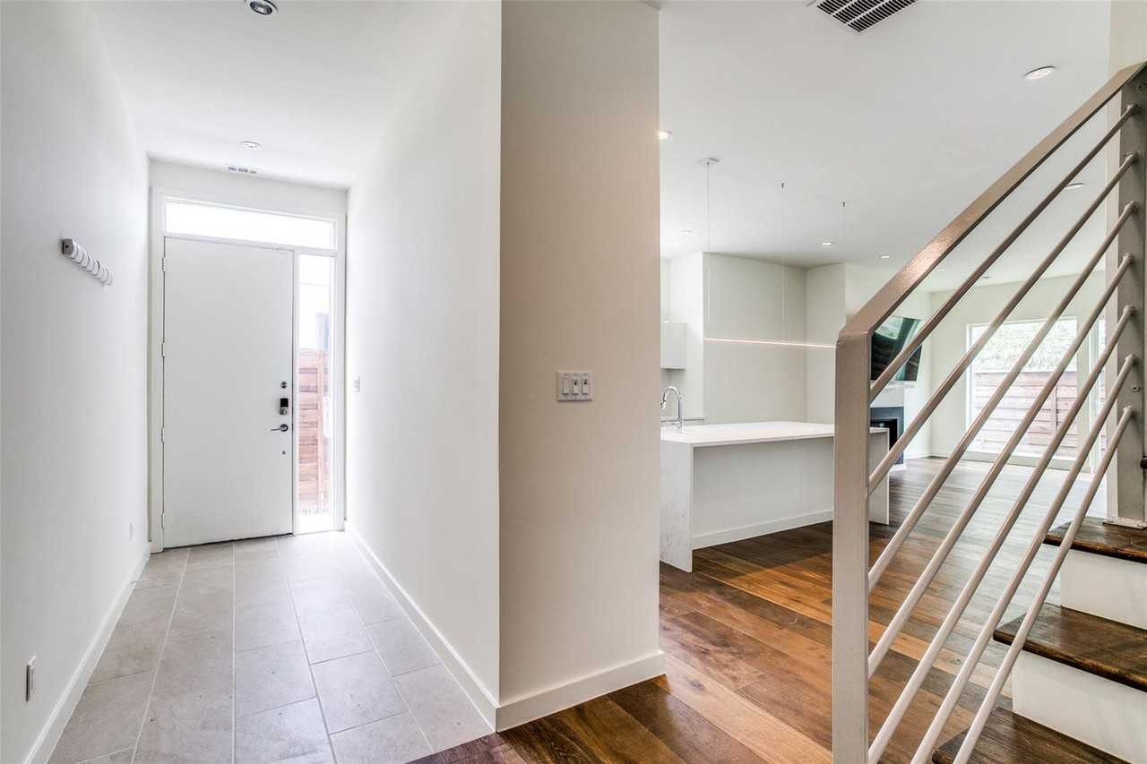 3583 Dorothy Ave - Photo 4 of 25