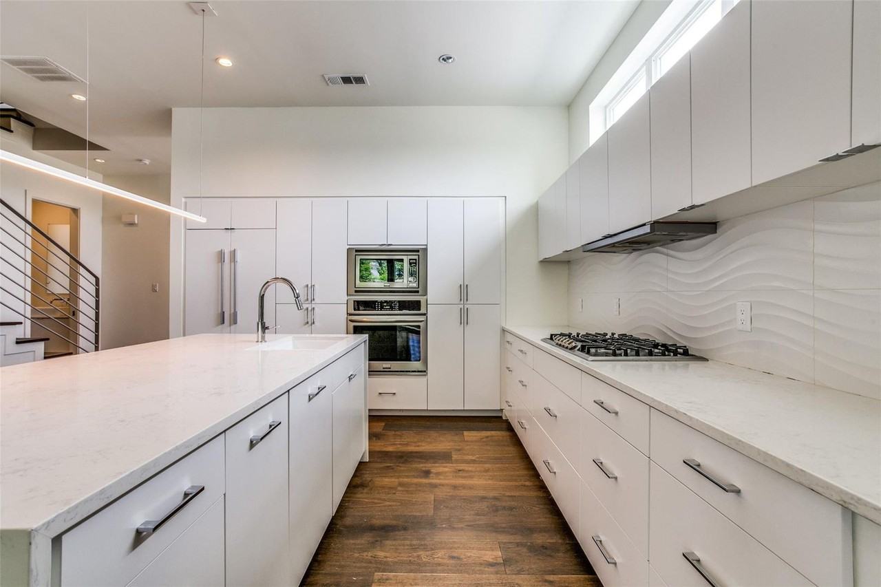 3583 Dorothy Ave - Photo 7 of 25