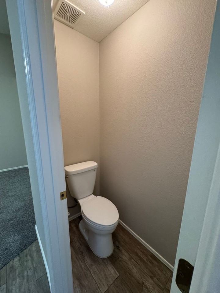 726 S Nebraska St #93 - Photo 7 of 15