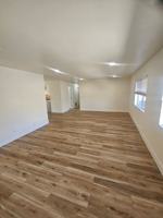 featured image of 679 W 20th St