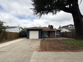 1023 Embarcadero Rd - Photo 1 of 1