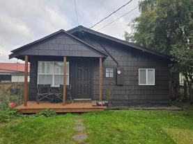 423 1/2 Puget St - Photo 1 of 1