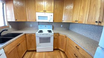 featured image of 2270 W Skyview Dr