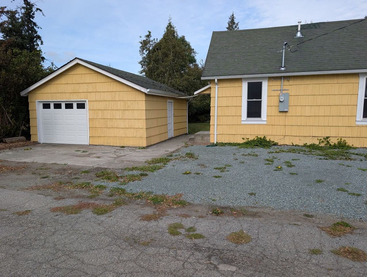 516 Maple Avenue - Photo 3 of 13