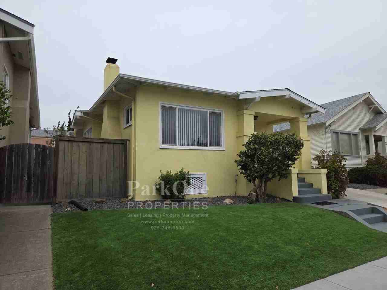 1143 Marin Ave - Photo 2 of 17