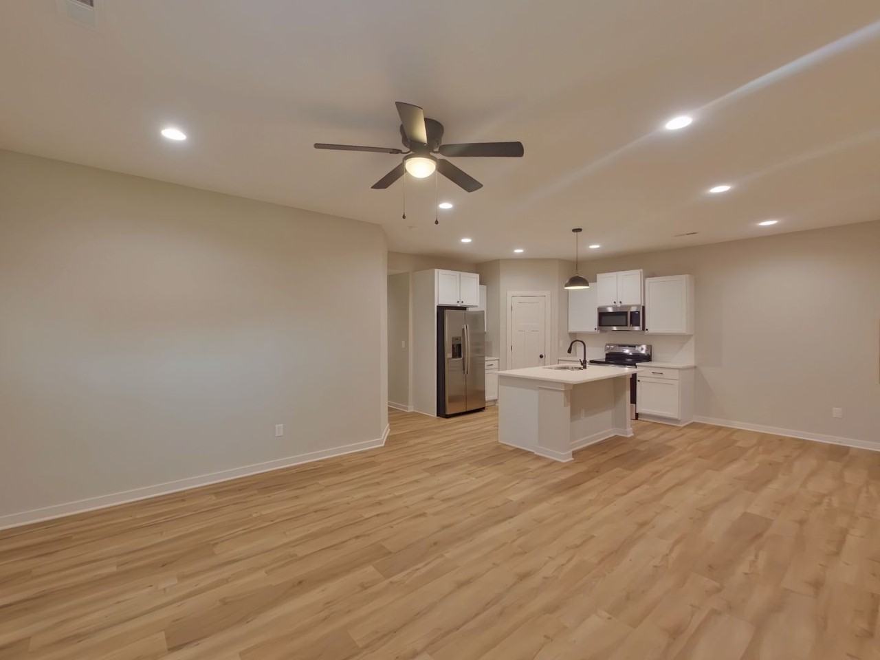 12830 W Cowboy St - Photo 2 of 20