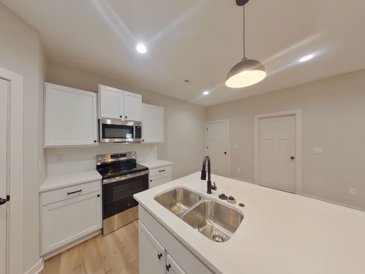 12830 W Cowboy St - Photo 5 of 20