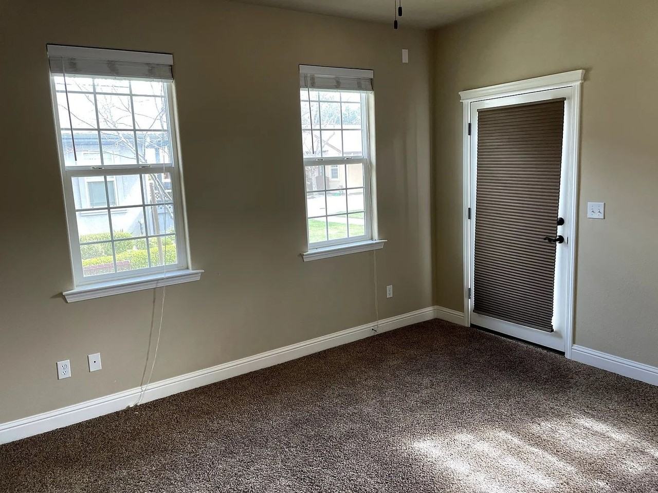 1320 Anita Ct - Photo 7 of 12