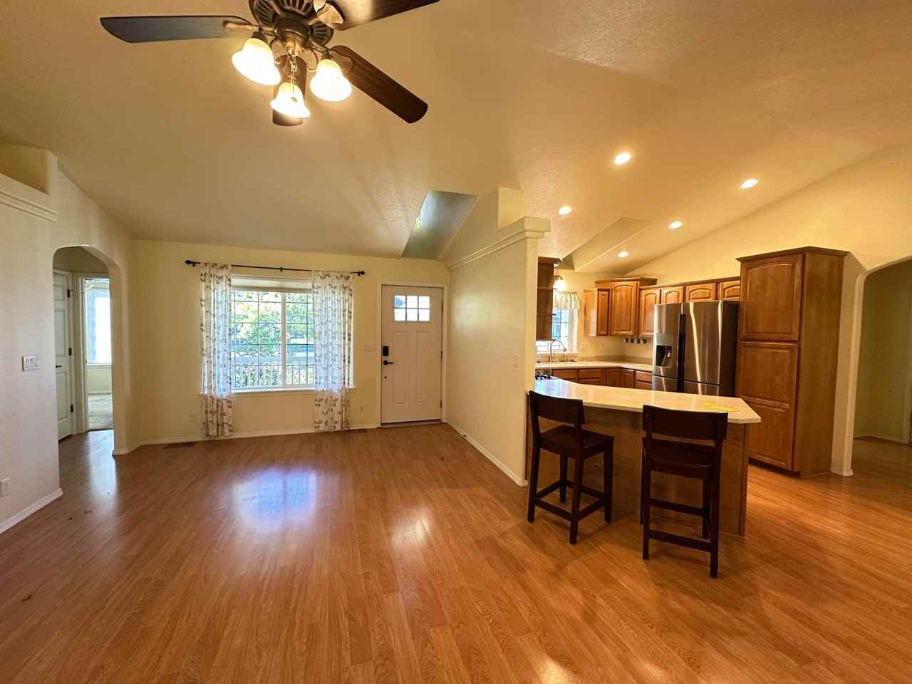 3954 N 19th St - Photo 5 of 25