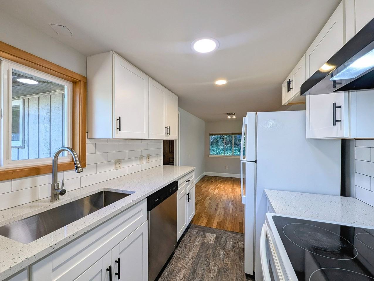 5715 186th Pl Sw - Photo 5 of 22