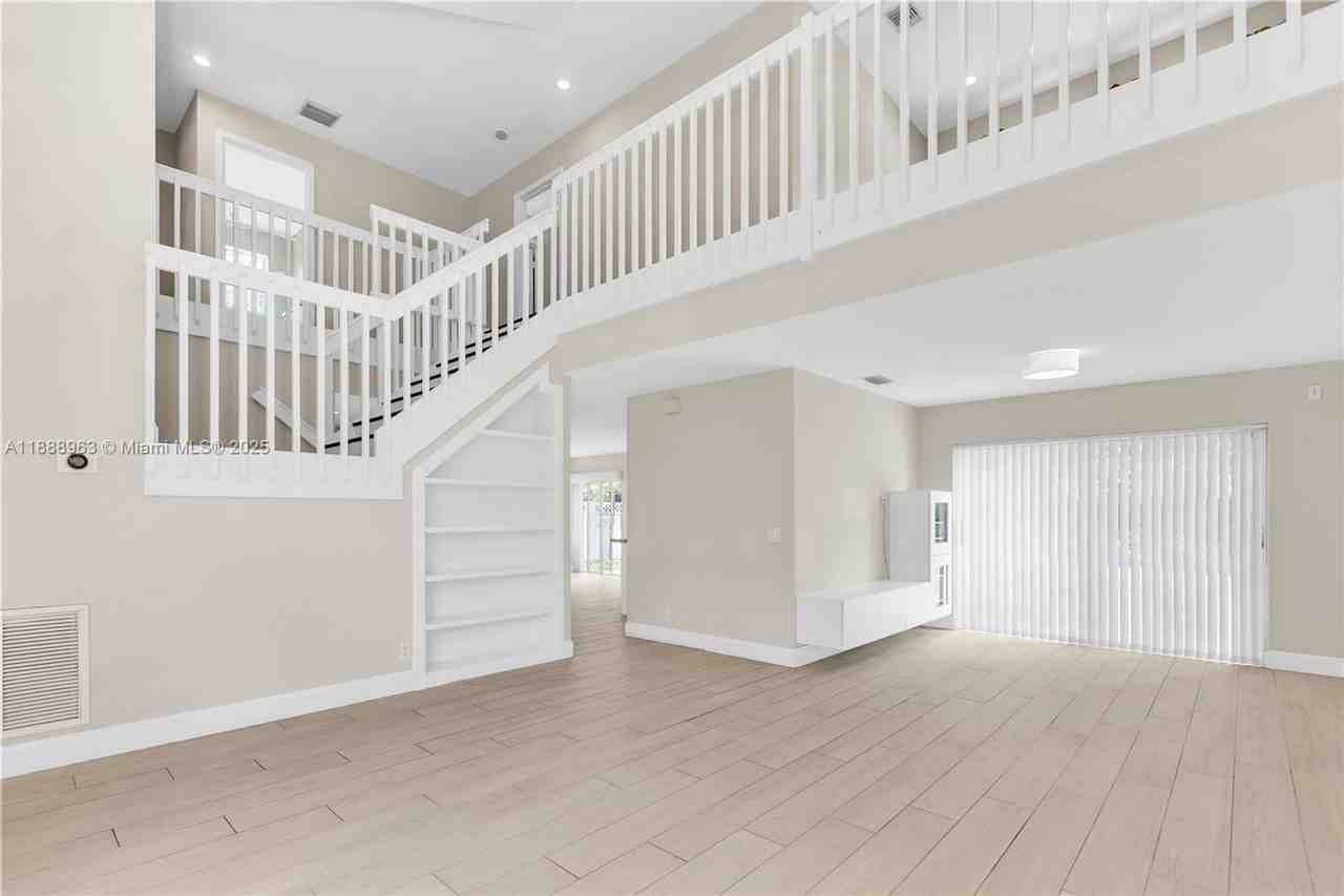 10766 Crescendo Cir - Photo 3 of 16