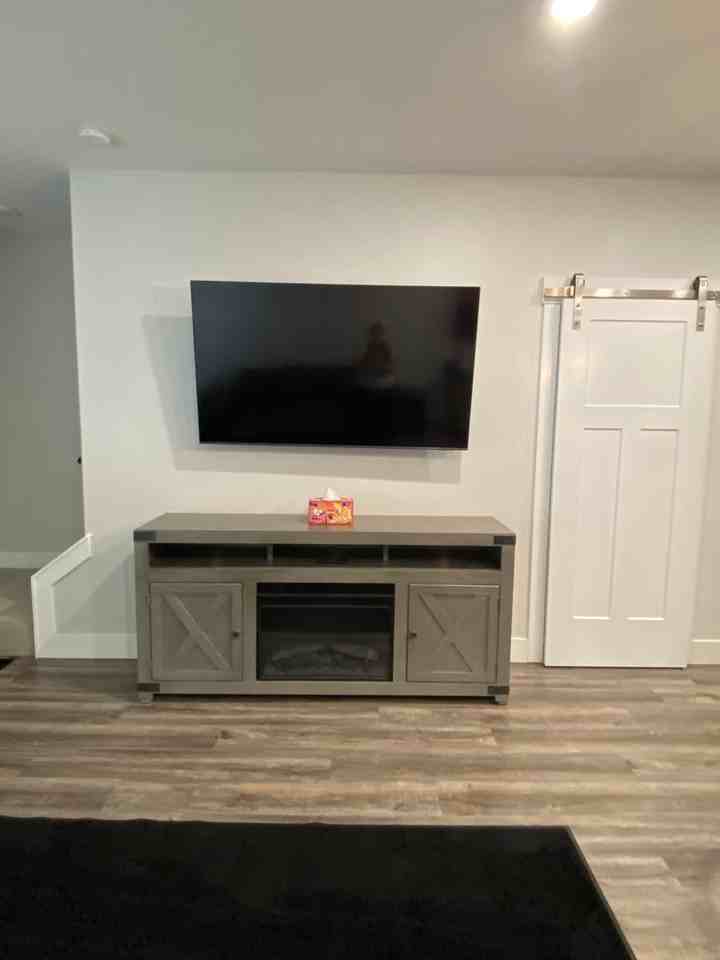 1620 Hubbard Way - Photo 3 of 19