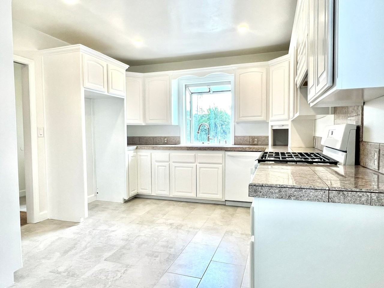 519 Cherry St - Photo 6 of 41