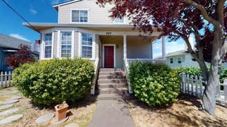 632 N Claremont St #A - Photo 1 of 1