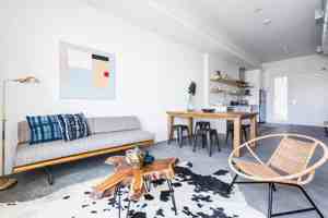 featured image of 2980 Allesandro St