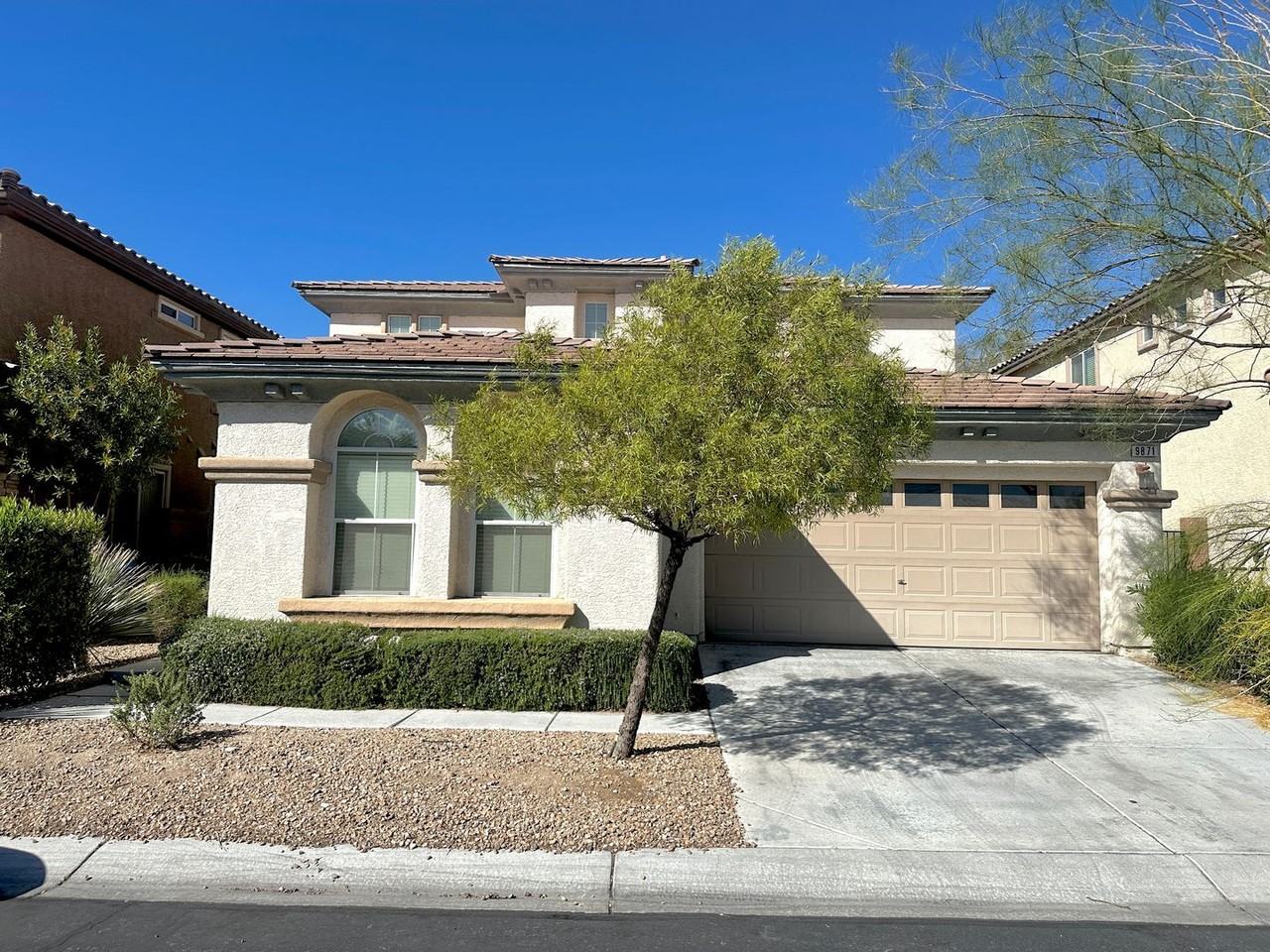 9871 Mount Madera St - Photo 2 of 26