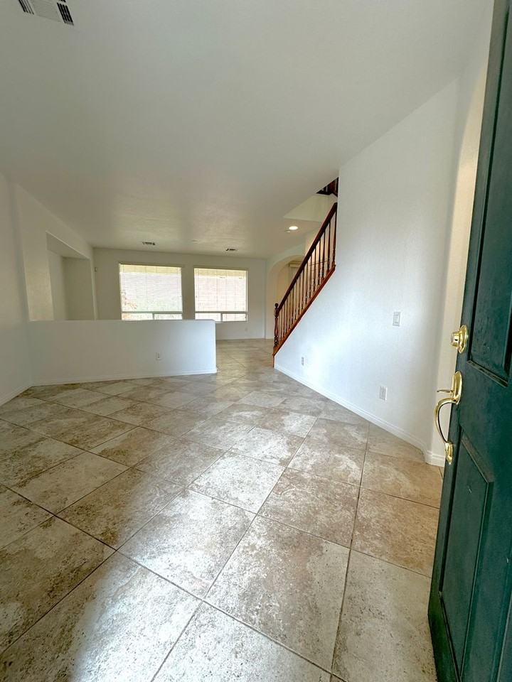 9871 Mount Madera St - Photo 3 of 26