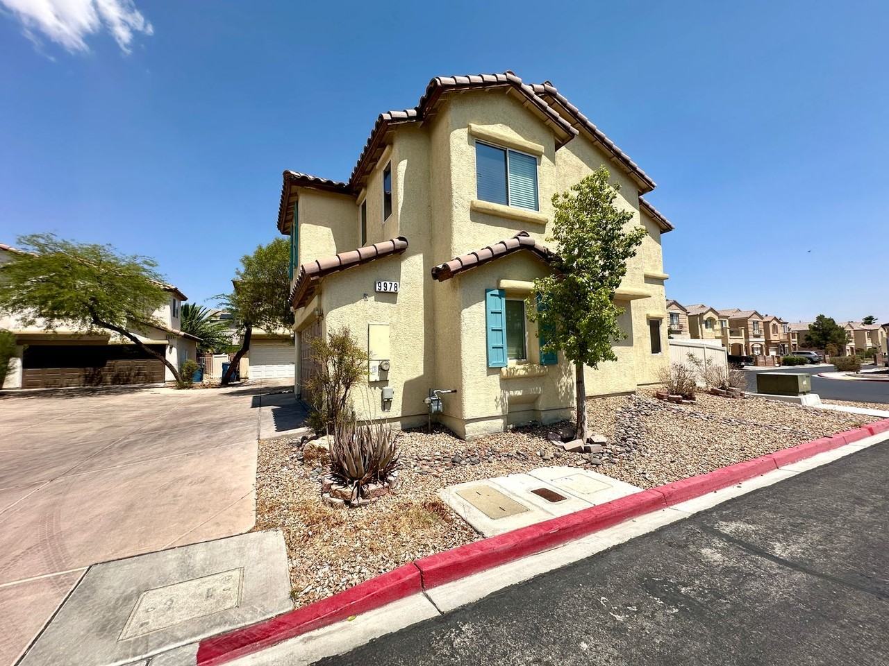 9978 Erie Stream Way - Photo 3 of 27