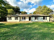 102 Dillon Dr - Photo 1 of 1