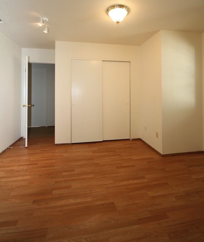 9085 Hamatani Ct - Photo 3 of 18