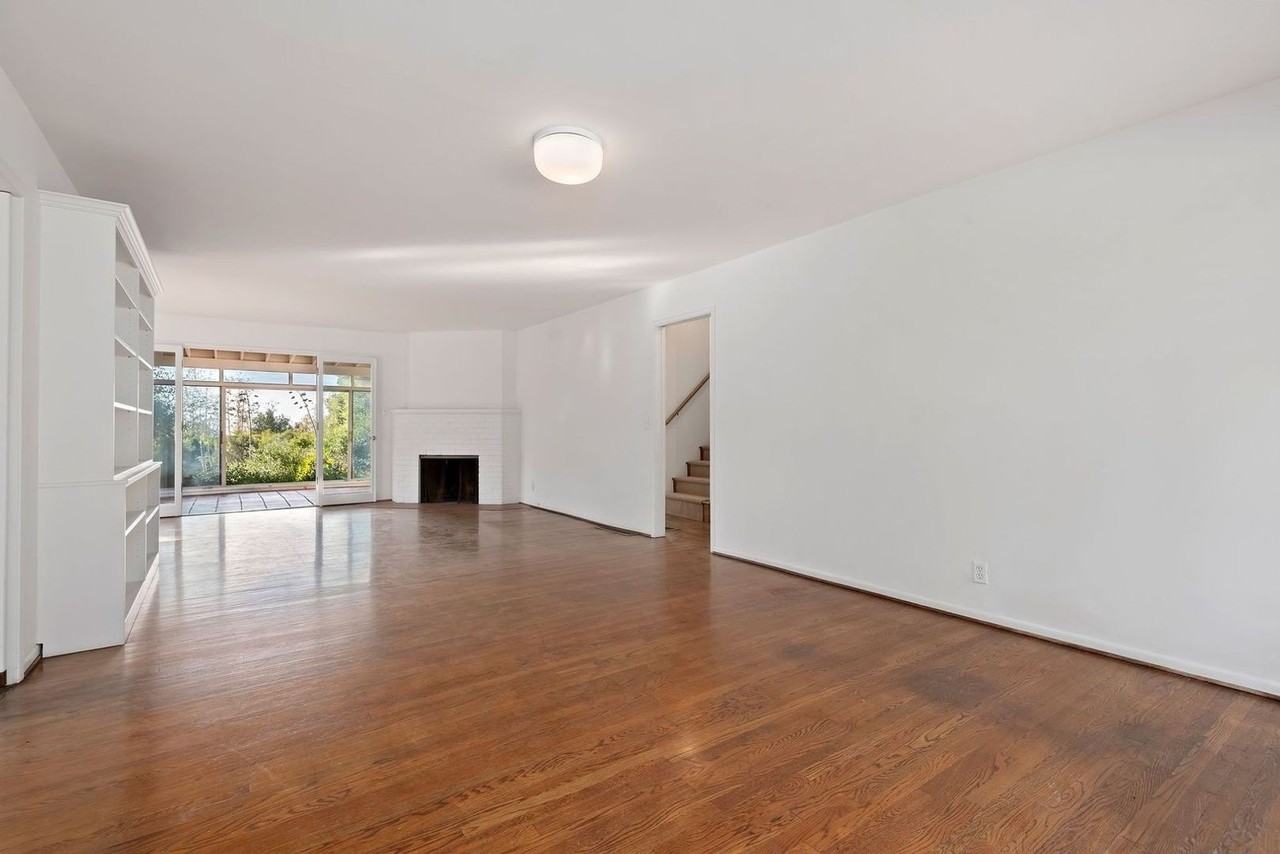 750 El Bosque Rd - Photo 4 of 26