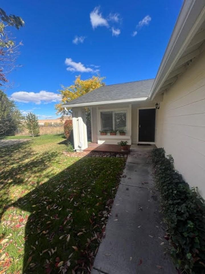 7600 Water View Way - Photo 2 of 21