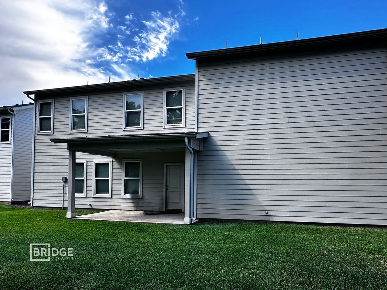 320 Huisache St - Photo 2 of 13