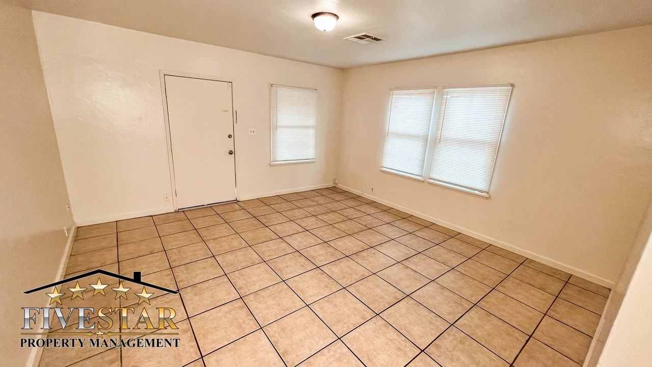 1431 Pearl St - Photo 7 of 15