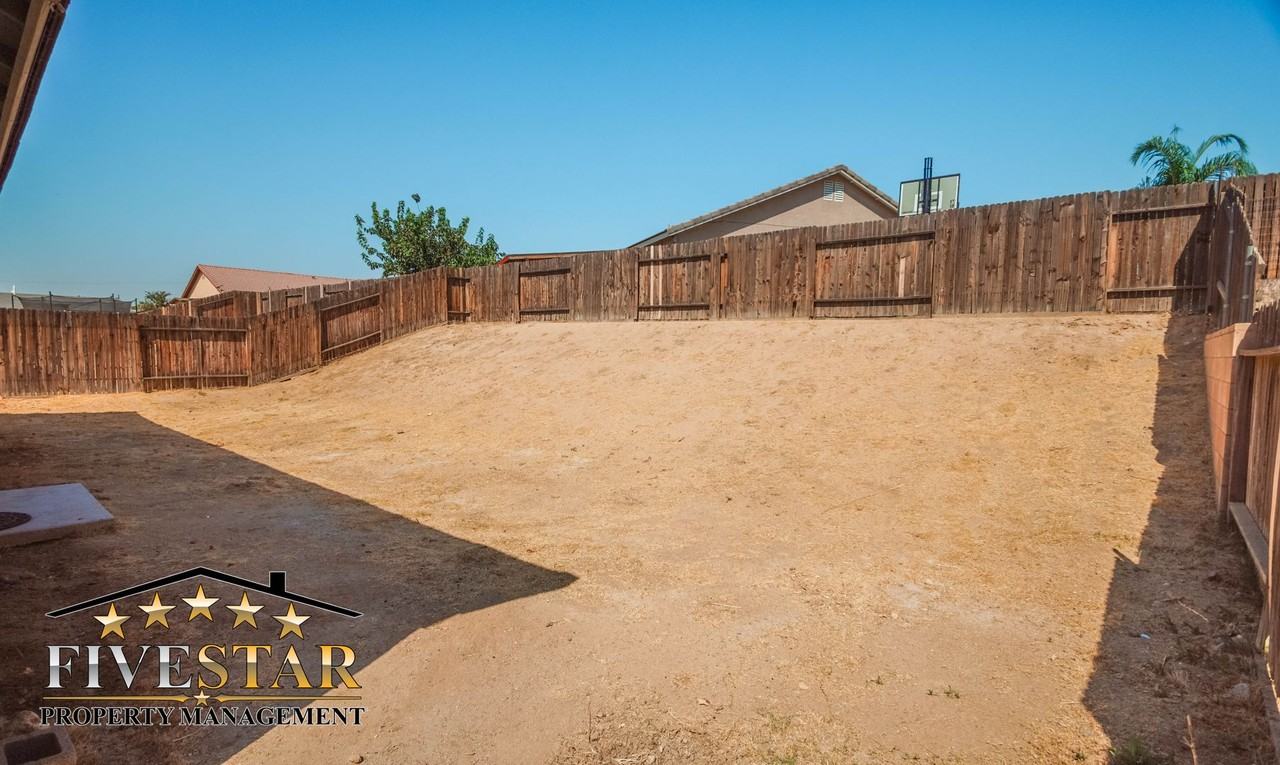 1733 Pyxis St - Photo 3 of 29