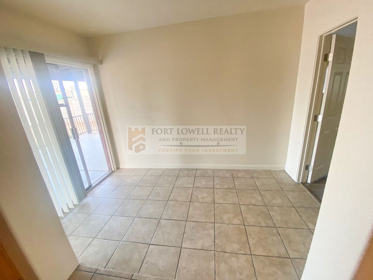 18001 N 29th Dr - Photo 4 of 13