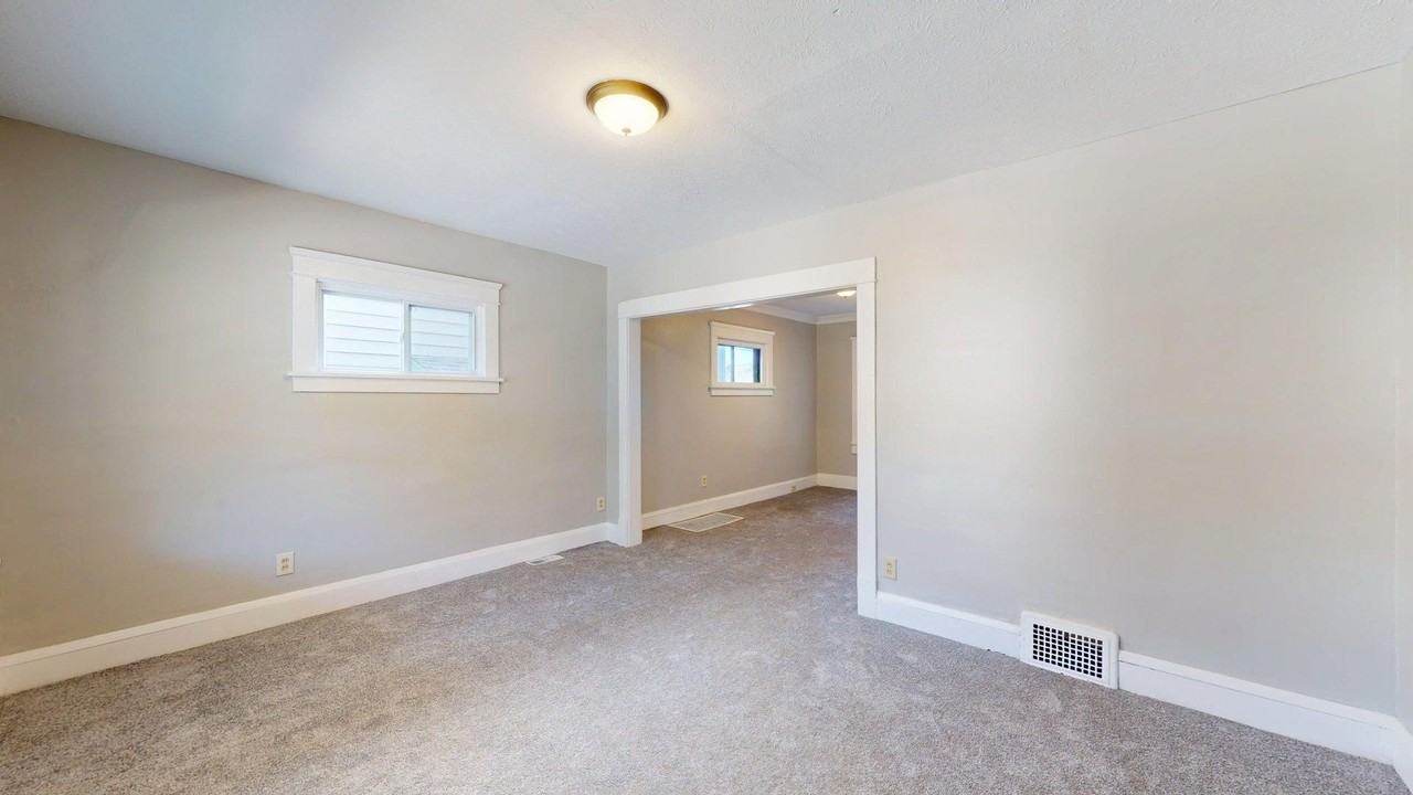 3043 W 105th St - Photo 6 of 50