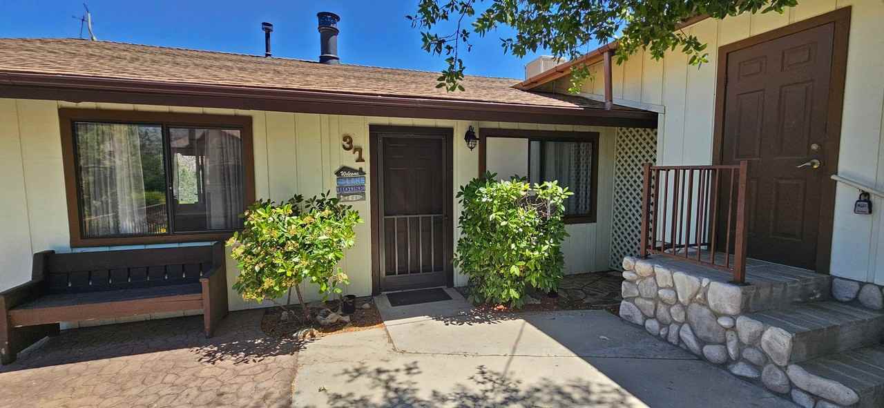 37 Oak Place - Photo 2 of 26