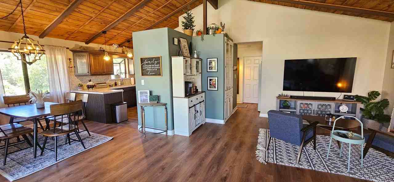 37 Oak Place - Photo 4 of 26