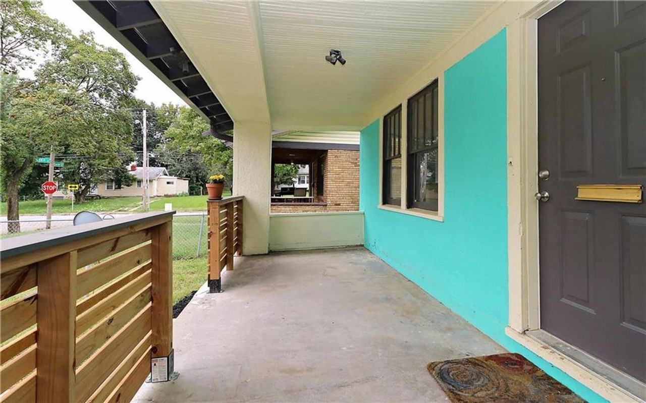 5842 Euclid Ave - Photo 2 of 28