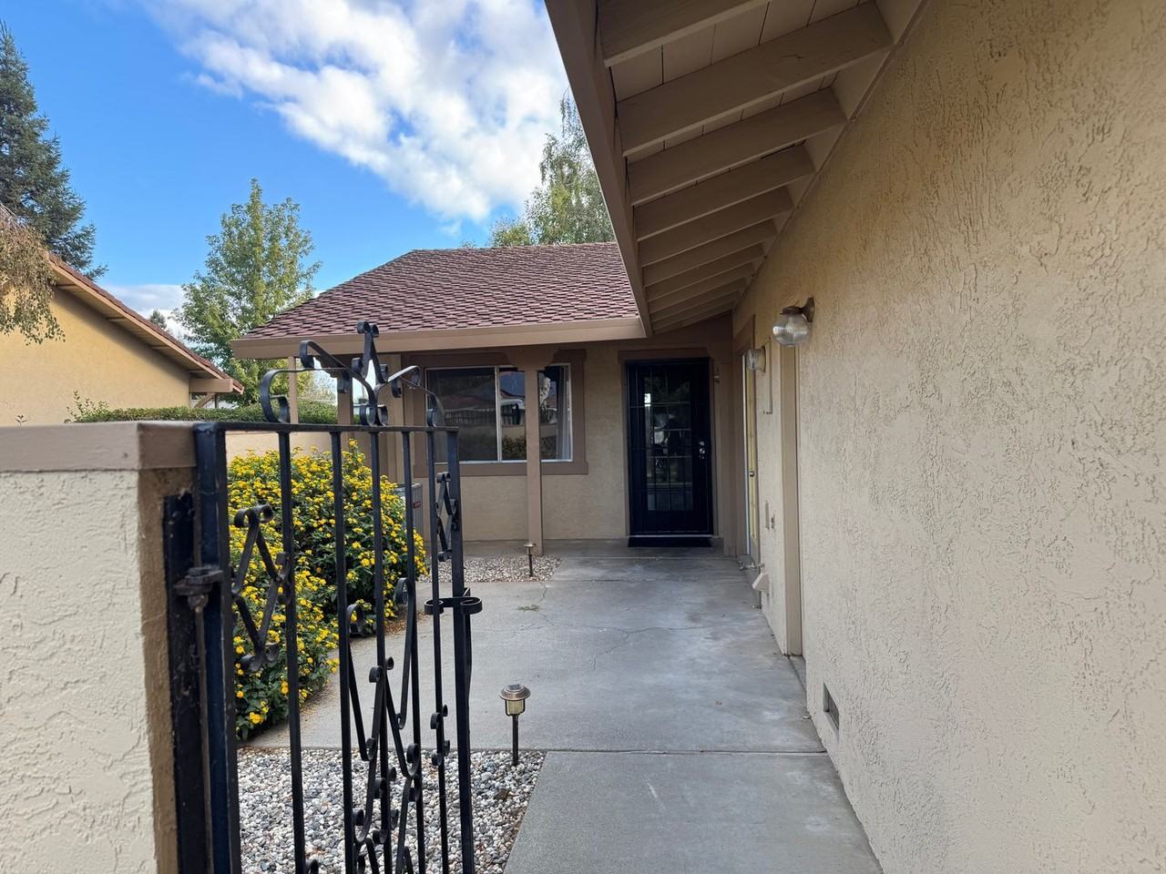 201 W El Dorado Dr - Photo 2 of 21