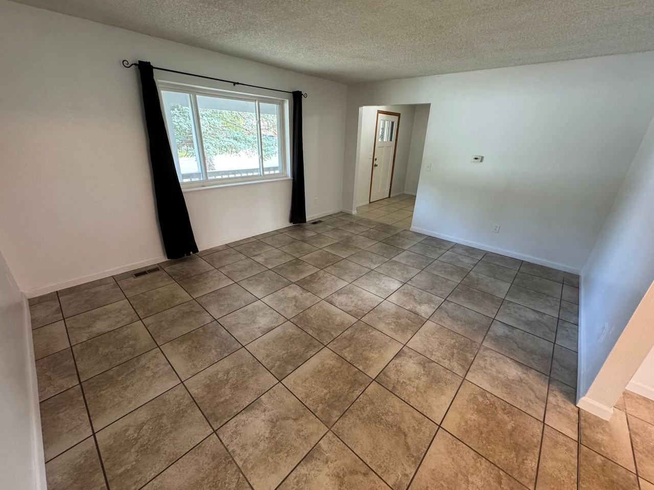 4709 S Ward Way - Photo 6 of 38