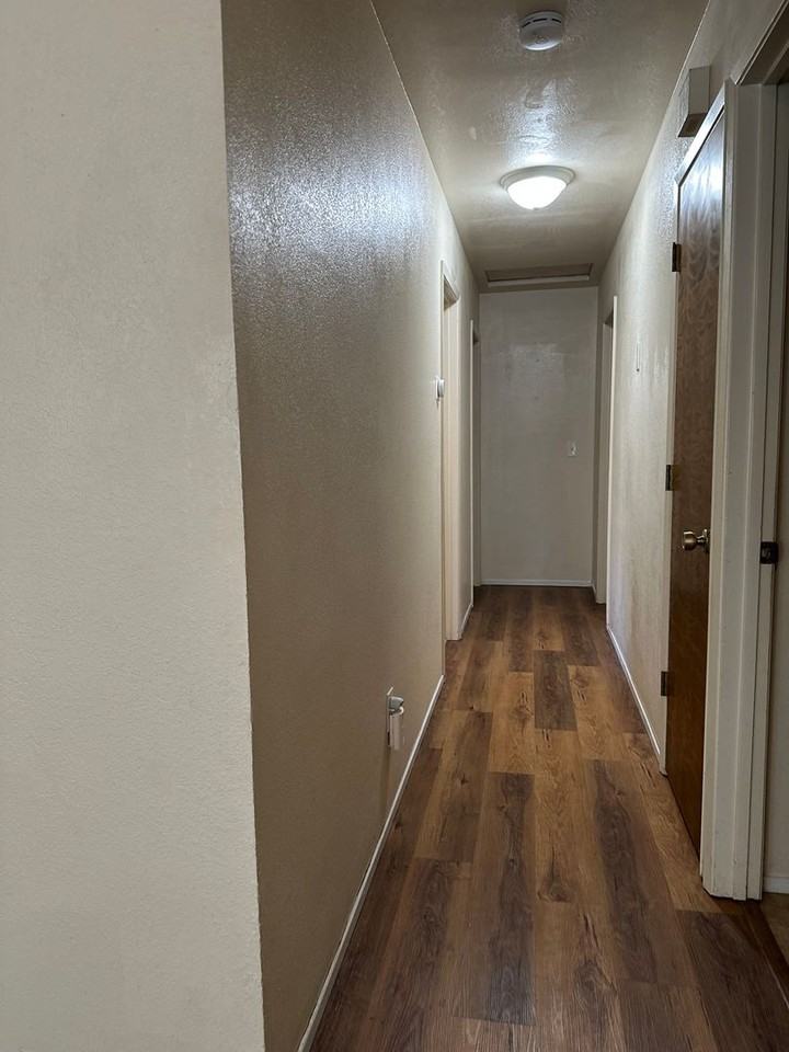 35 Rose Ln - Photo 7 of 16