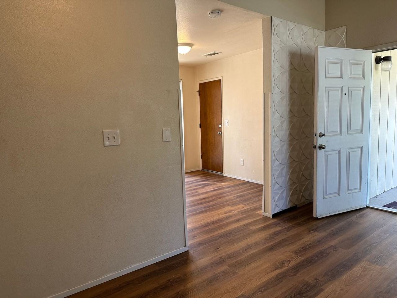 35 Rose Ln - Photo 6 of 16