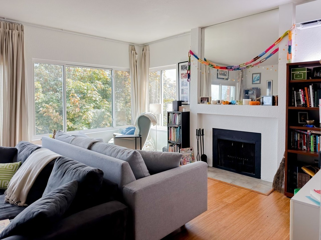 1522 18th Ave - Photo 3 of 17