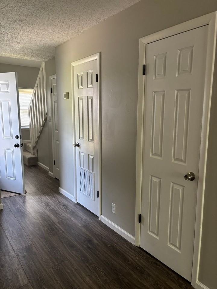 2711 Clayton Drive Northwest - Photo 2 of 16