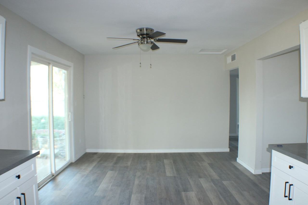 21241 79th St - Photo 4 of 15