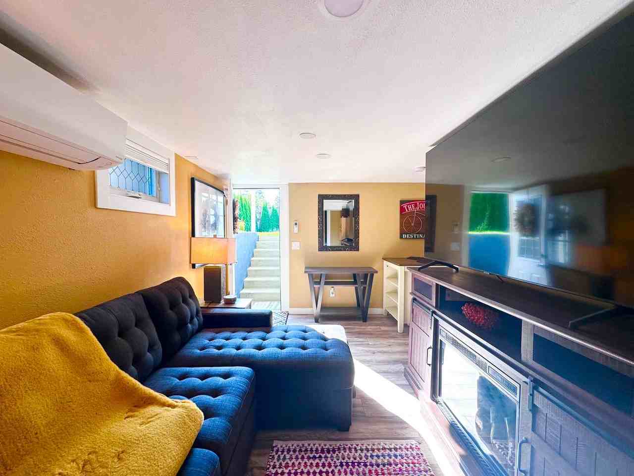 8715 Se 30th Ave - Photo 3 of 17