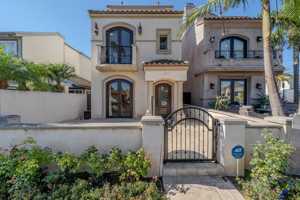 featured image of 525 15th St