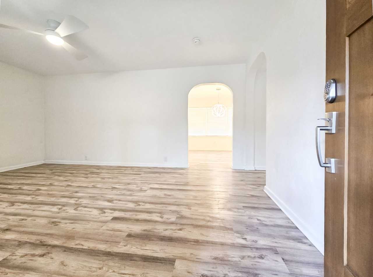 518 Nw 27th Ave - Photo 3 of 35